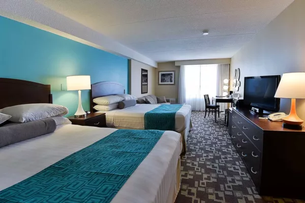 Howard Johnson hotel in Niagara Falls Superior Two Queen Room