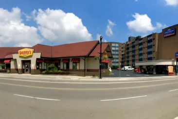 Howard Johnson Plaza Hotel & Denny's